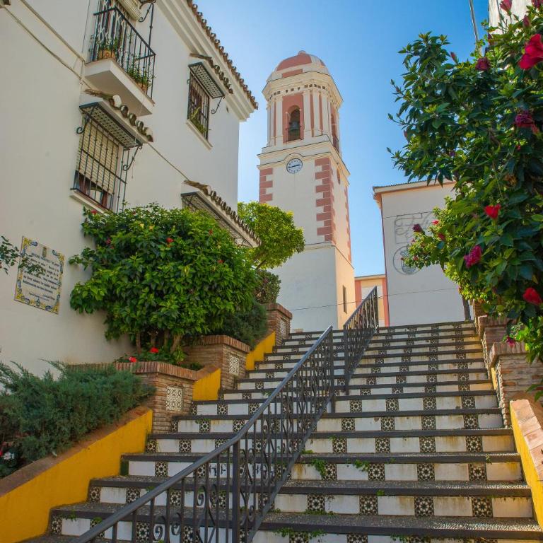 Escape to Estepona - Two-Bedroom Apartment - 49