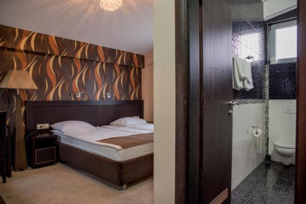 Hotel Crnogorska Kuća - Economy Double Room - 1