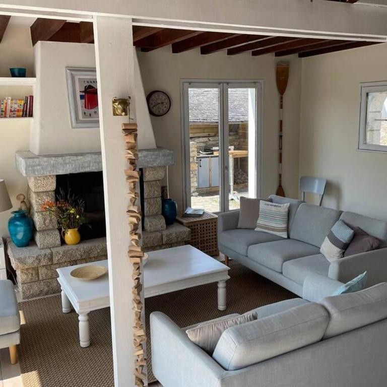 Maison Golvan centre ville avec parking et jardin - Three-Bedroom Villa - 1