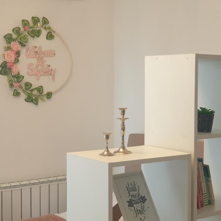 Sky Way Studio Apartment - Studio Apartment - 35