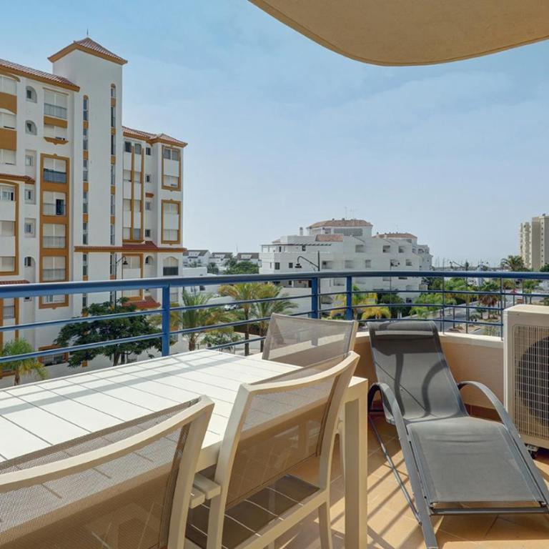 Cozy apartment overlooking Estepona's marina! - Apartamento de 1 dormitorio - 27