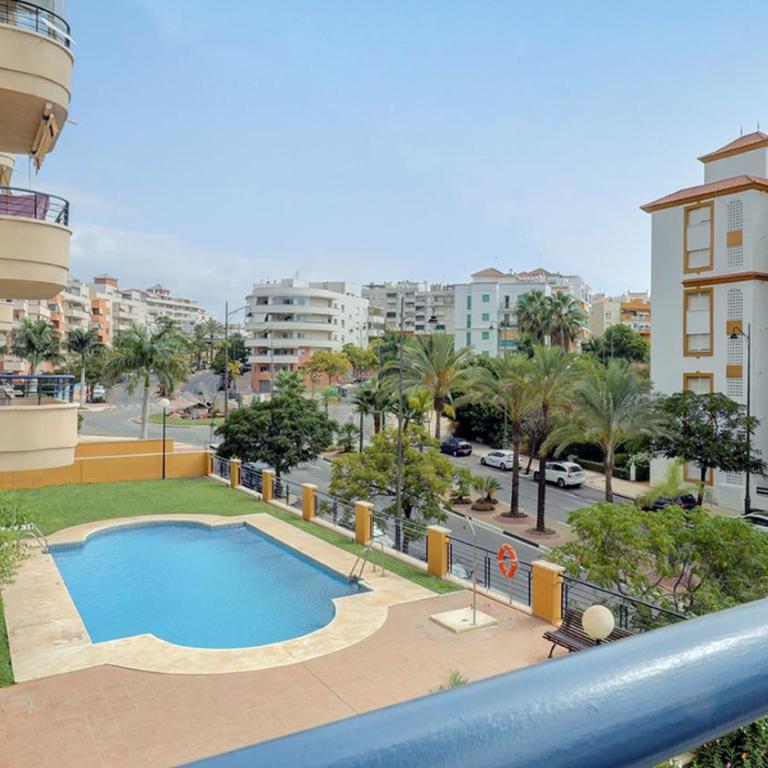 Cozy apartment overlooking Estepona's marina! - Apartamento de 1 dormitorio - 36
