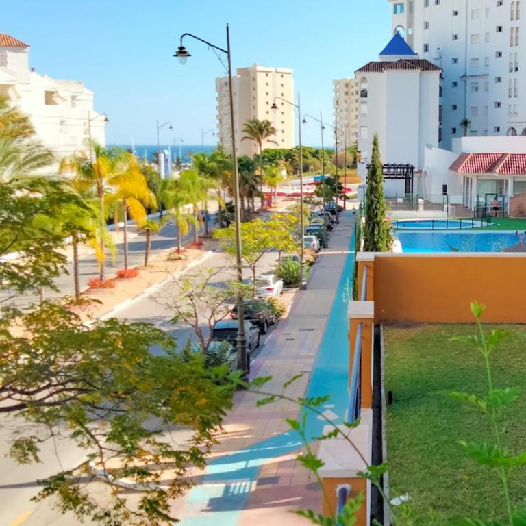 Cozy apartment overlooking Estepona's marina! - Apartamento de 1 dormitorio - 47