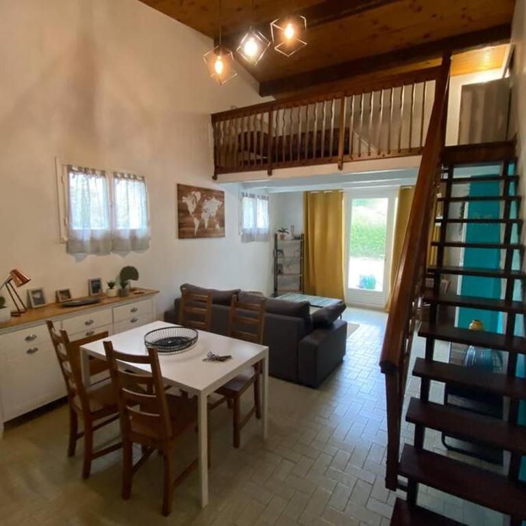 Au calme avec vue magnifique à Saint Maximin - Appartement 1 Chambre - 12