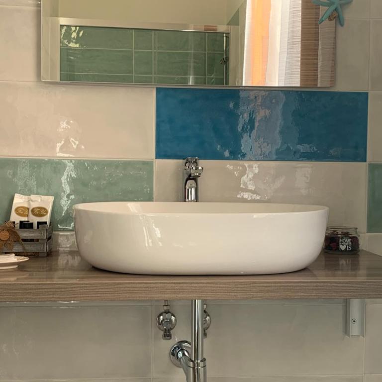 Villa Anna GuestHouse - Salento Airport Stay & Free Parking - Double Room - 7