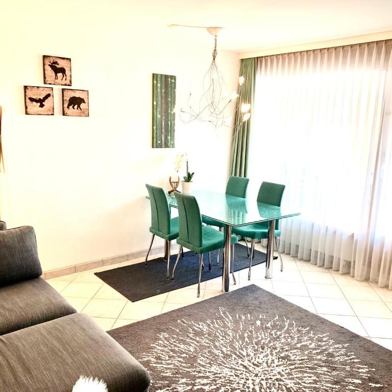 Holiday Apartment Gian - close to the Kongresshaus, the ice hockey stadium, cross-country skiing, the Eau-la-la indoor pool and wellness, large supermarket, 2 bus stops, with an indoor garage and fully equipped - Apartment mit 1 Schlafzimmer - 18
