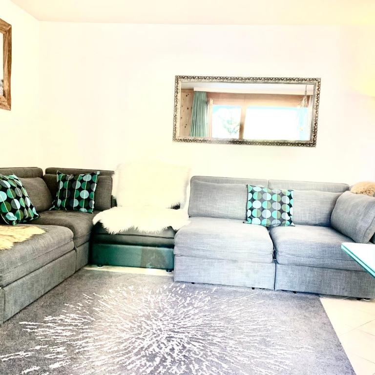 Holiday Apartment Gian - close to the Kongresshaus, the ice hockey stadium, cross-country skiing, the Eau-la-la indoor pool and wellness, large supermarket, 2 bus stops, with an indoor garage and fully equipped - Apartment mit 1 Schlafzimmer - 12