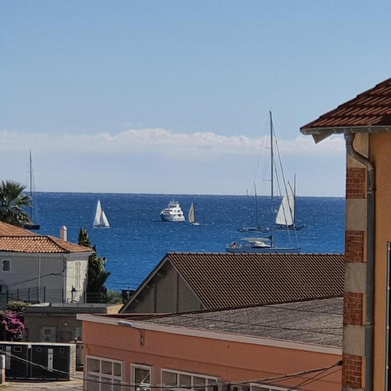 Beau duplex lumineux avec aperçu mer - Appartement 1 Chambre - 27