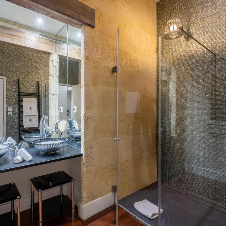 Le Palais Gallien Hôtel & Spa - Suite avec Terrasse et Bain à Remous - 3