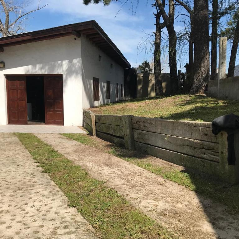 El descanso - Three-Bedroom House - 12