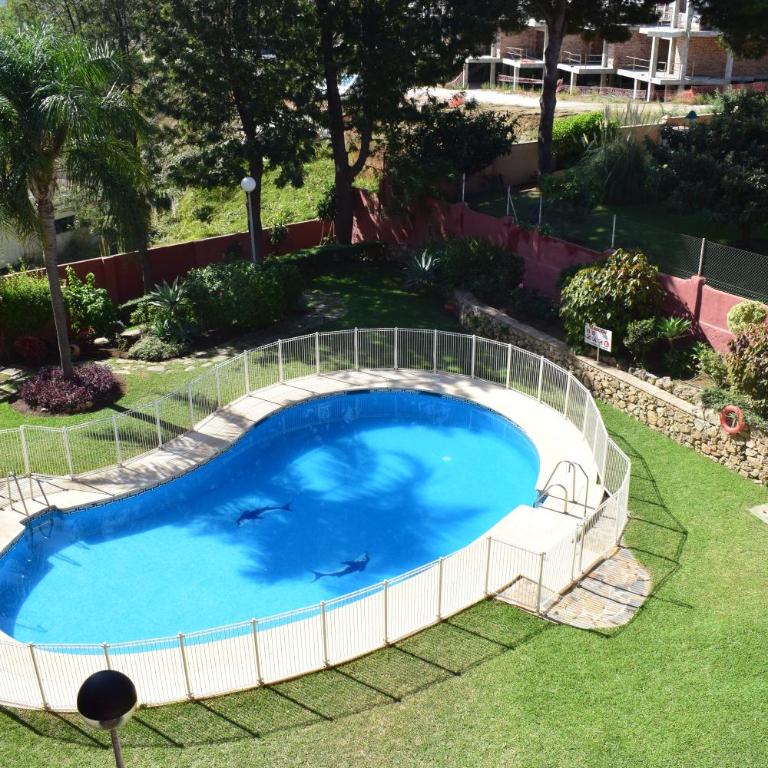Bueno, bonito y barato Benalmádena Costa - Two-Bedroom Apartment - 2