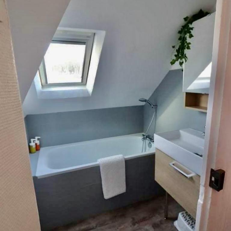 Le 17 Entre Gare et Château - Two-Bedroom House - 7