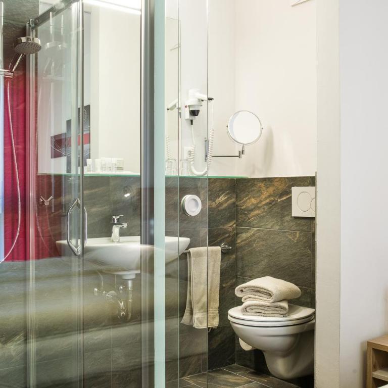 Bergparadies - inklusive Eintritt in die Alpentherme - Standard Penthouse-Apartment mit Terrasse und Zugang zum Spa - 12