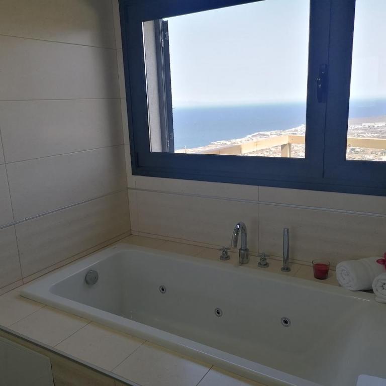 VILLA “LA FLORIDA” - WONDERFUL VIEWS - POOL – WIFI - Villa de 3 dormitorios - 27