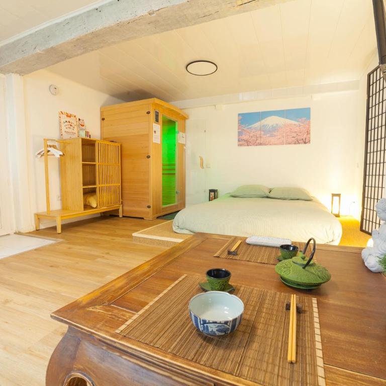 PRESTIGELOC - 3 Studios au Choix - 2 avec Sauna privé gratuit, 1 avec 3 Couchages, Centre-ville - Camera Stile Giapponese - 10