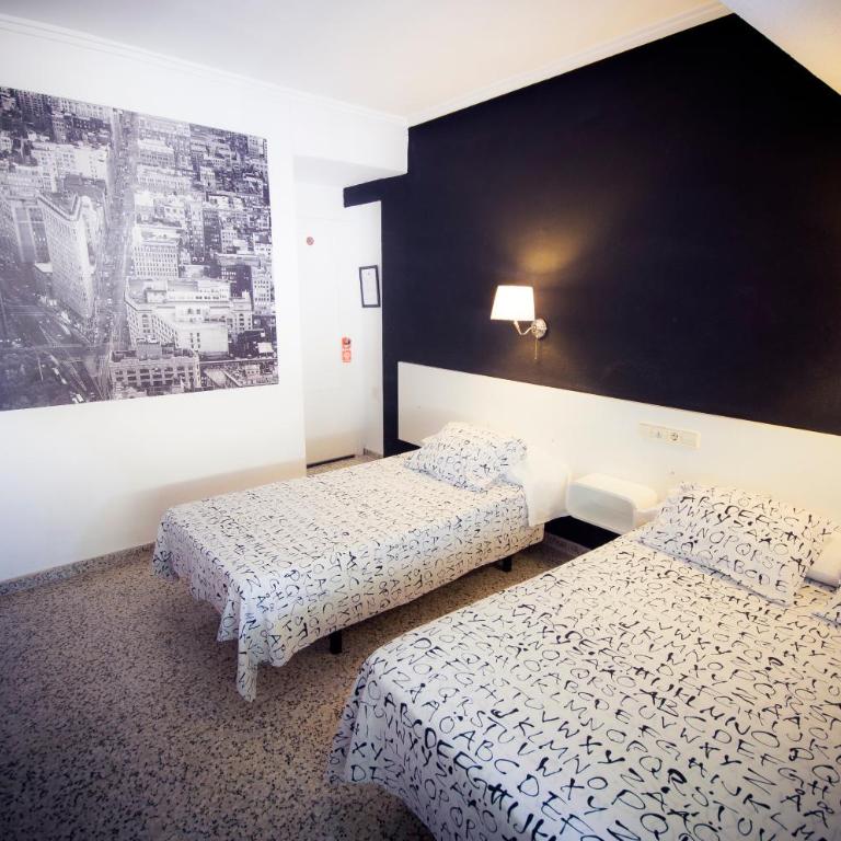 Hostal On Dormire Valencia - Double or Twin Room - 11