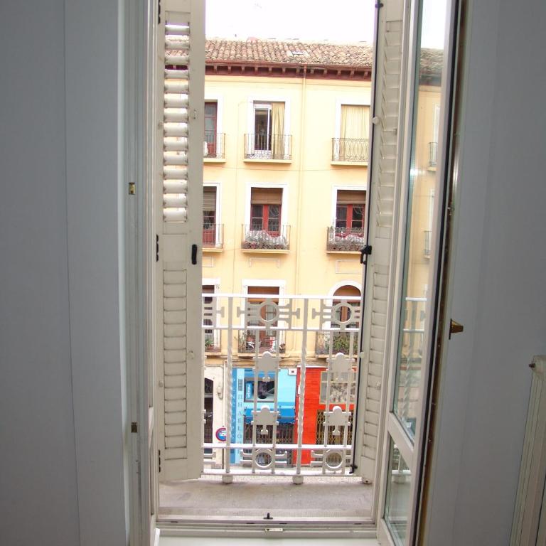 Apartamentos Zaragoza Coso - Apartamento de 2 dormitorios (4 adultos) - 4