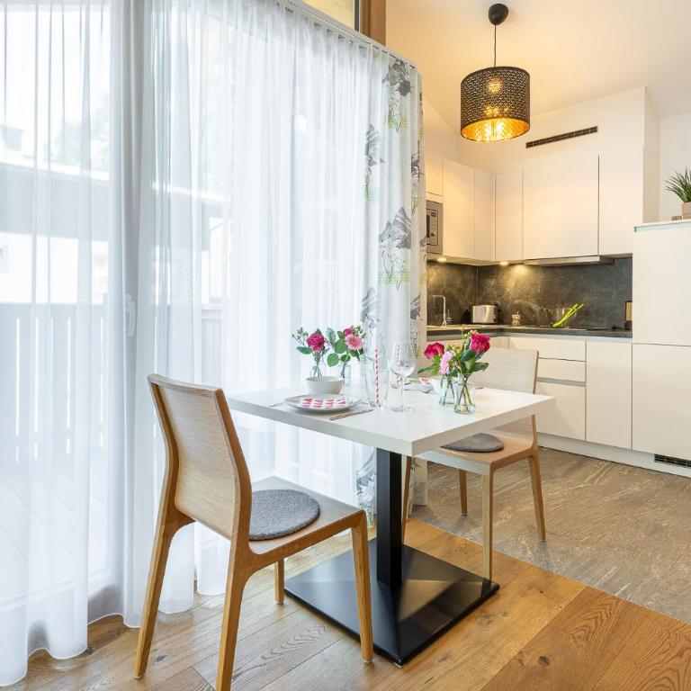 Edelweiss Apartments 200m zum Lift - Silvretta Card Premium Inklusive - Apartment mit Terrasse - 8