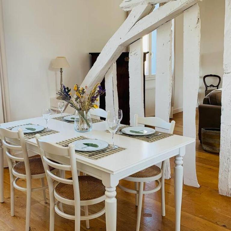 Le Saint - Louis, proche Jacobin et les Lices - Two-Bedroom Apartment - 6