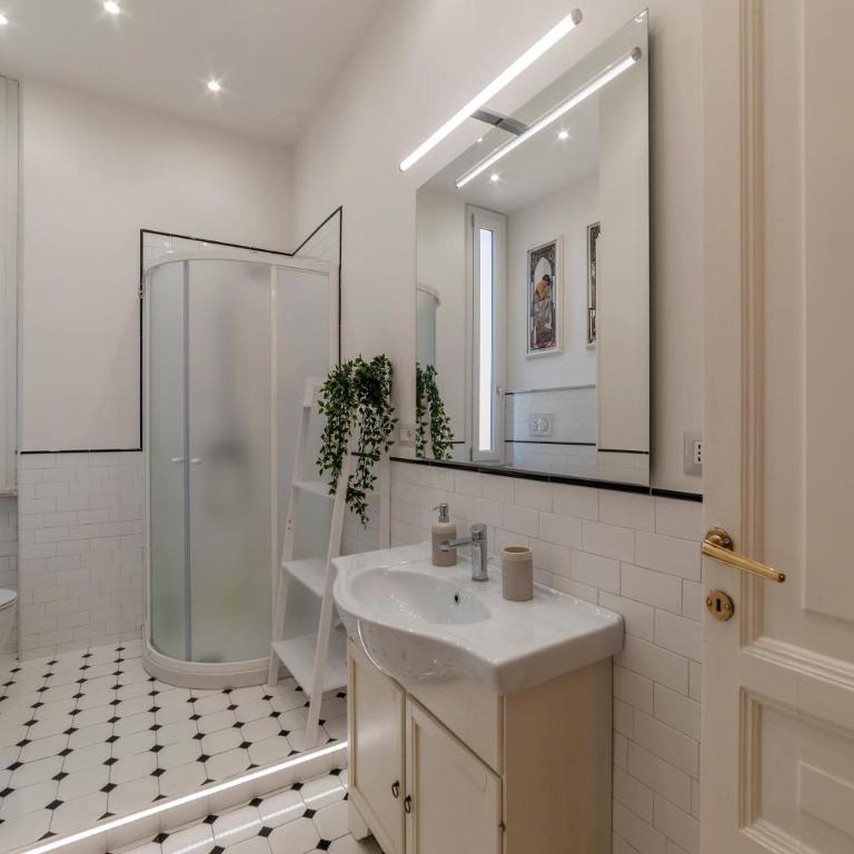GuestHost - Piazza Nievo a Trastevere! Apt con Balcone - Appartamento con 2 Camere da Letto - 25