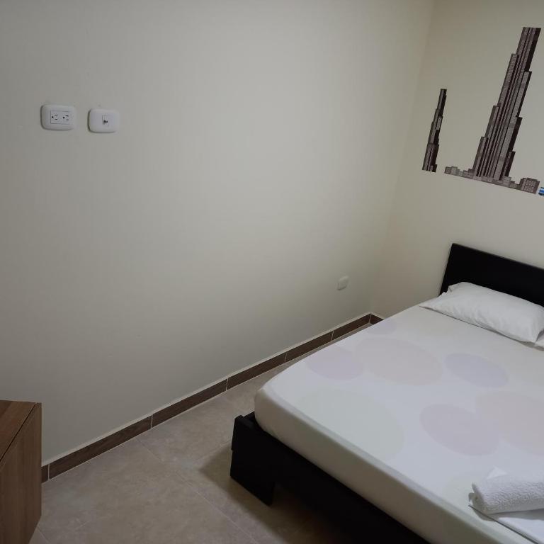 Ekolores Hostal - PARQUE DEL CAFÉ - 313-468-08-41 - Economy Double Room - 2