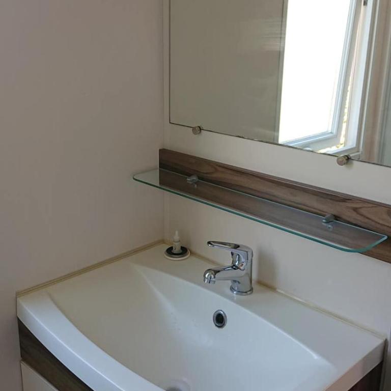 Camping Le Montourey - Mobile Home - 5