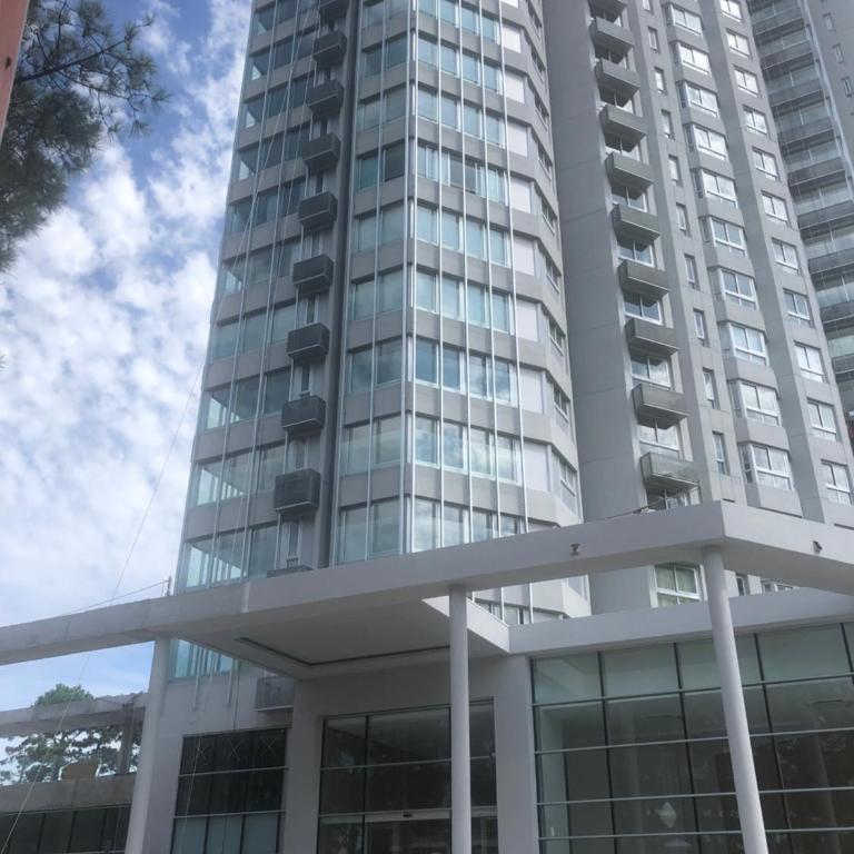 Pta del Este piscina abierta y cubierta climatizada, gimnasio, Netflix, aire,garage - Apartamento de 2 dormitorios - 20