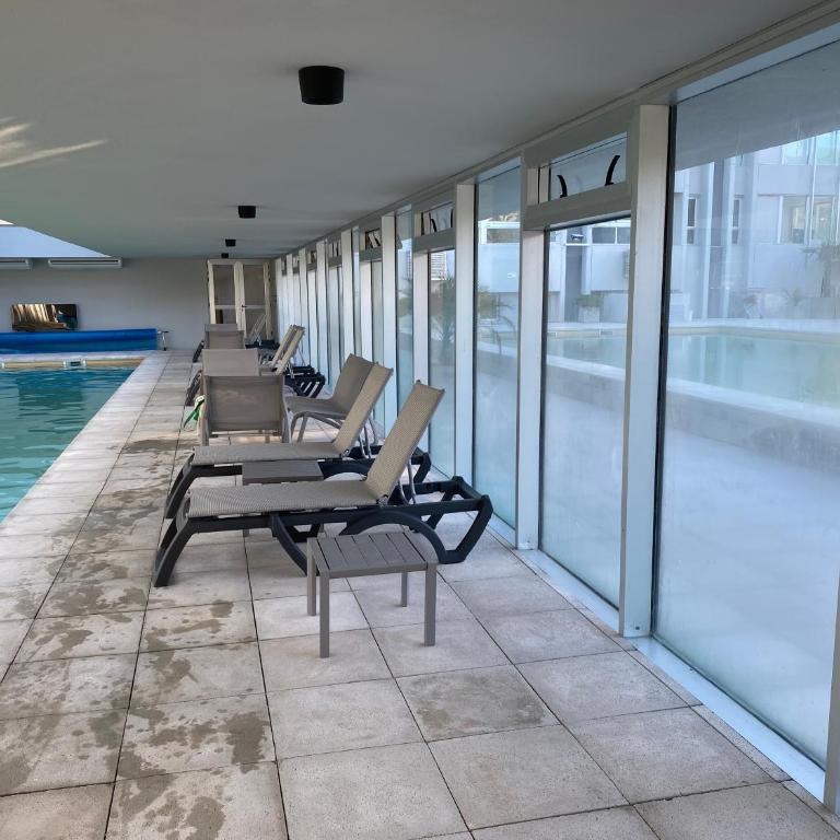 Pta del Este piscina abierta y cubierta climatizada, gimnasio, Netflix, aire,garage - Apartamento de 2 dormitorios - 26