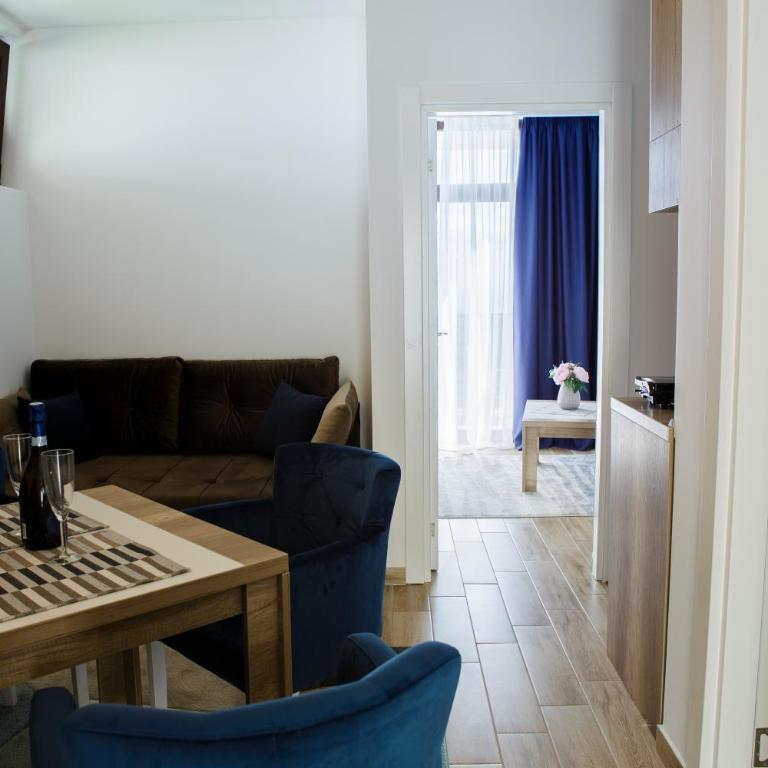Dvori Sky View E13 Kopaonik - free private parking - One-Bedroom Apartment with Terrace - 6