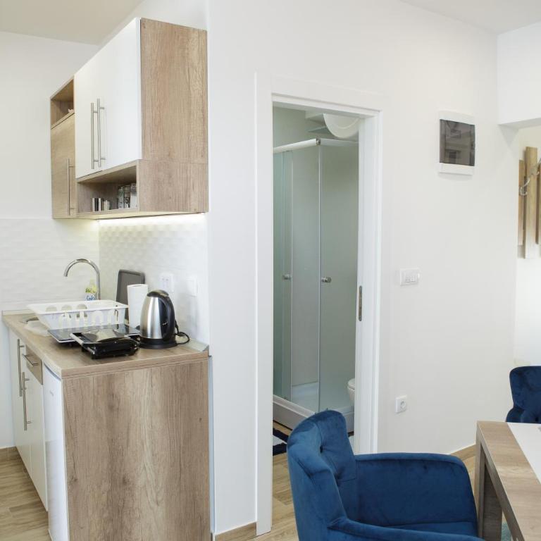 Dvori Sky View E13 Kopaonik - free private parking - One-Bedroom Apartment with Terrace - 16