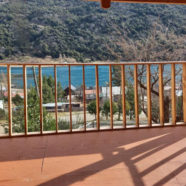 Bona Vista - Three-Bedroom House - 1