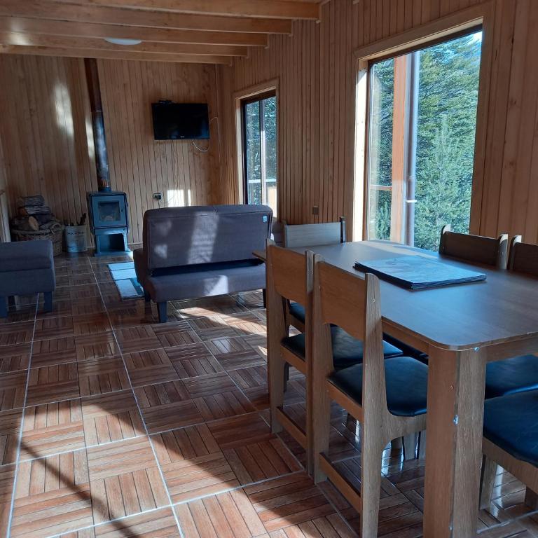 Bona Vista - Three-Bedroom House - 14