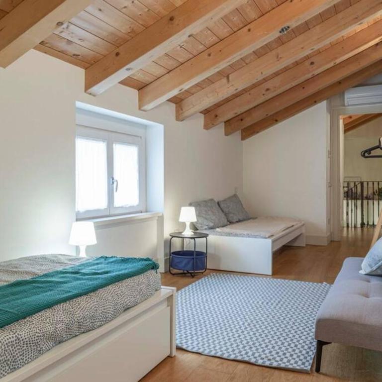 Palazzo Tergesteo Tirabora Suite Apartments - Appartamento con 3 Camere da Letto - 2