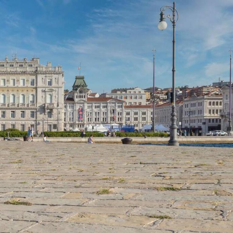 Palazzo Tergesteo Tirabora Suite Apartments - Appartamento con 3 Camere da Letto - 20