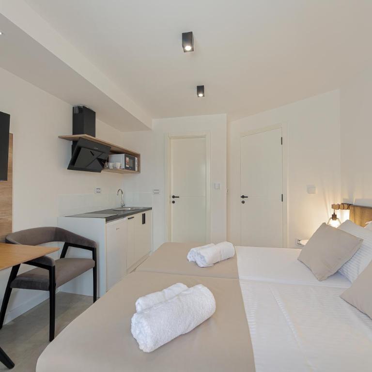 9 apartments - Studio - 7