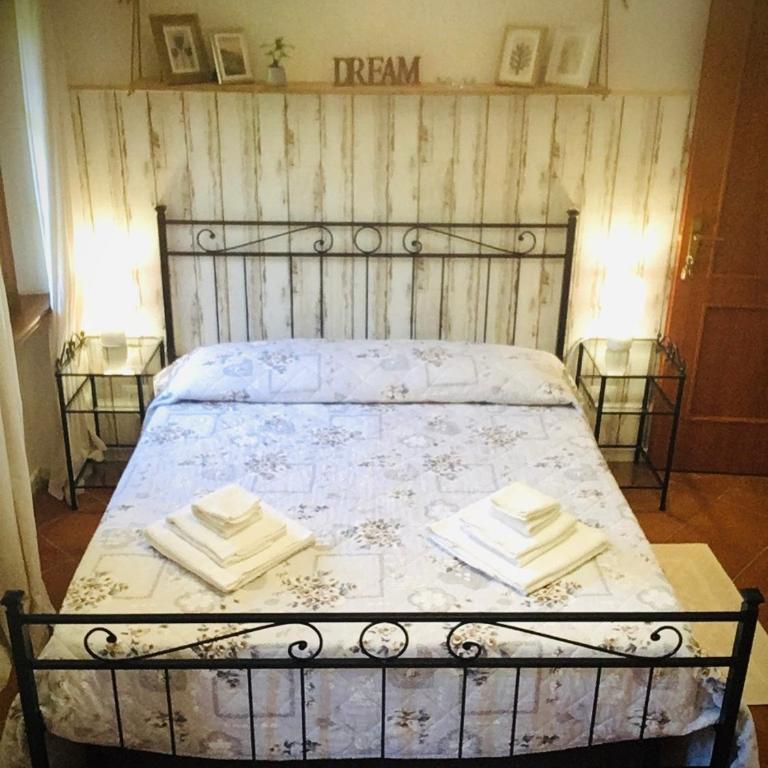 Casale I Tigli - Camera Matrimoniale con Bagno Privato - 1
