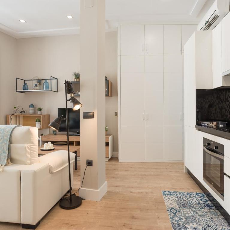 Homemalaga Constitución 2 - Apartamento de 1 dormitorio - 35