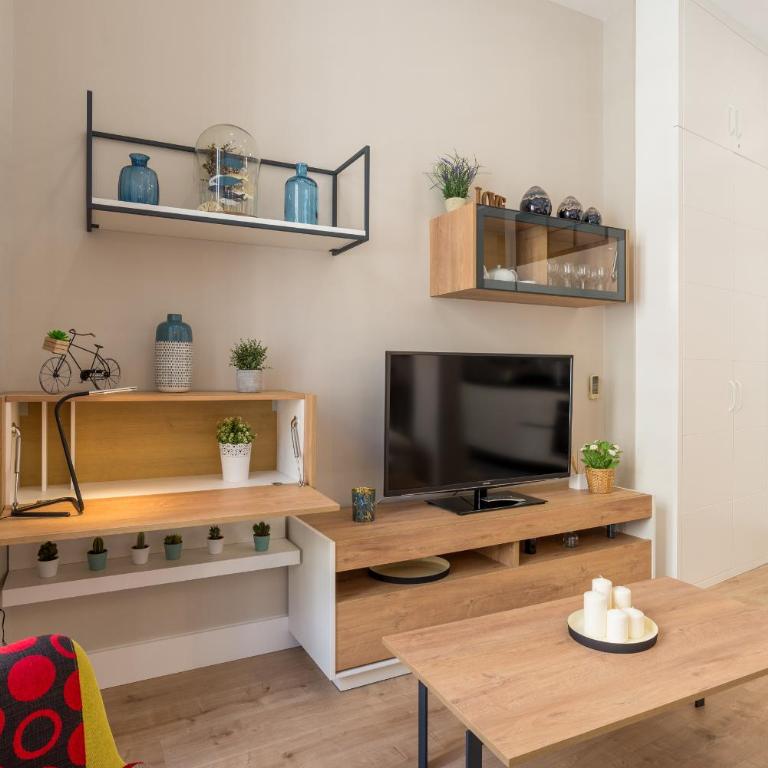 Homemalaga Constitución 2 - Apartamento de 1 dormitorio - 56