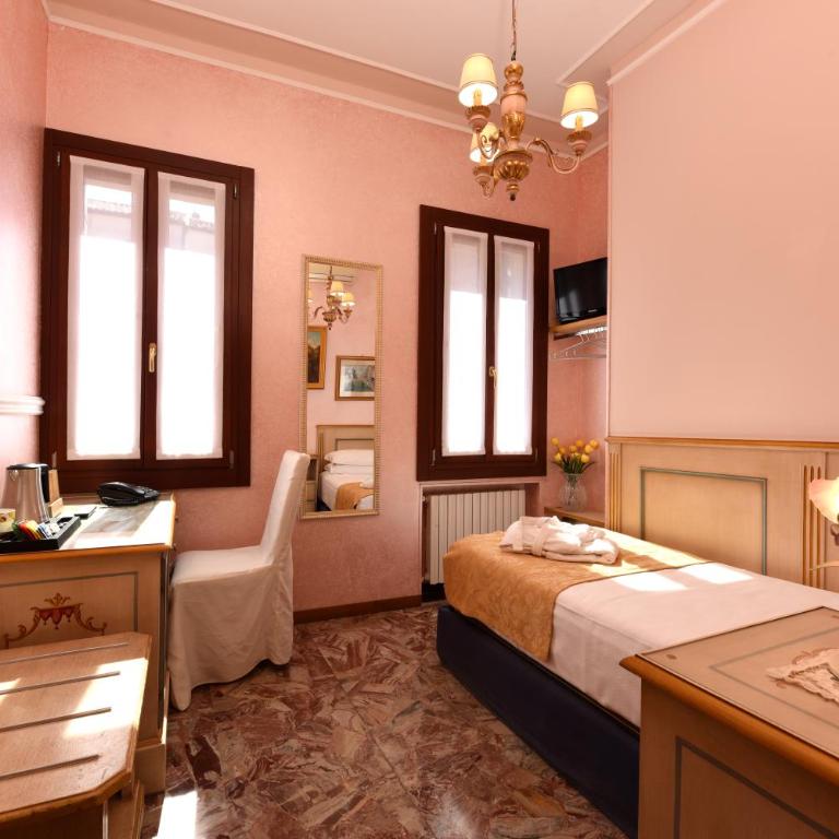 Hotel Al Piave - Camera Singola Standard con Bagno Privato Esterno - 5