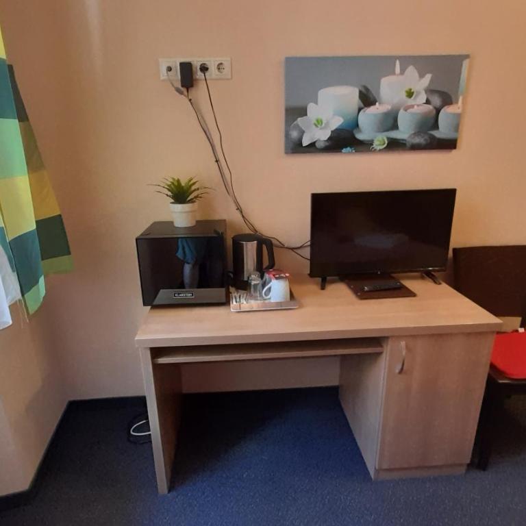 Jasmin Pension Central Location Shared Kitchen Pet Friendly - Doppelzimmer mit eigenem Bad - 17