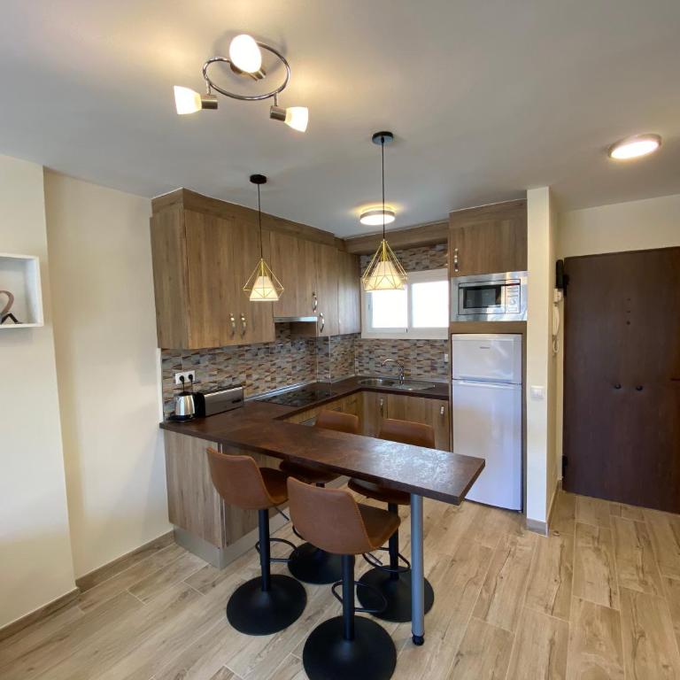 Modern 1 Bedroom Seaside Apartment with Pool - Apartamento de 1 dormitorio - 7