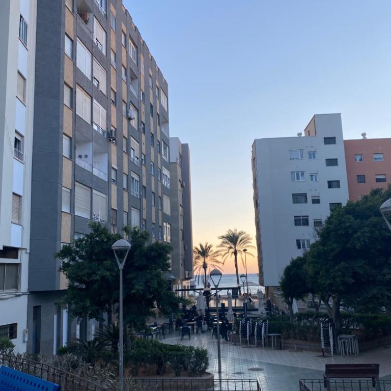 Paseo marítimo Almeria Zapillo Daniel - Apartamento de 3 dormitorios - 3