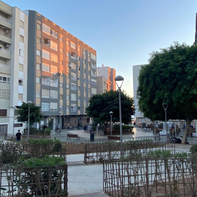 Paseo marítimo Almeria Zapillo Daniel - Apartamento de 3 dormitorios - 1