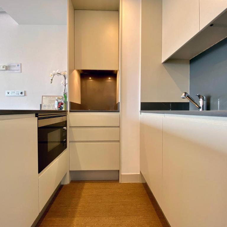 Charming Eurobuilding Skyline Madrid - Deluxe Apartment - 14