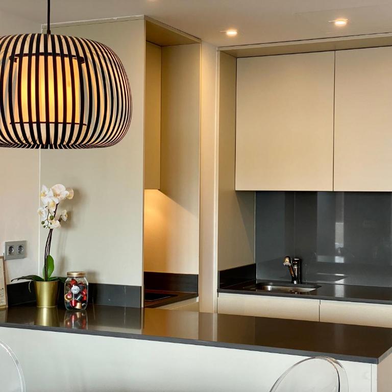 Charming Eurobuilding Skyline Madrid - Deluxe Apartment - 16
