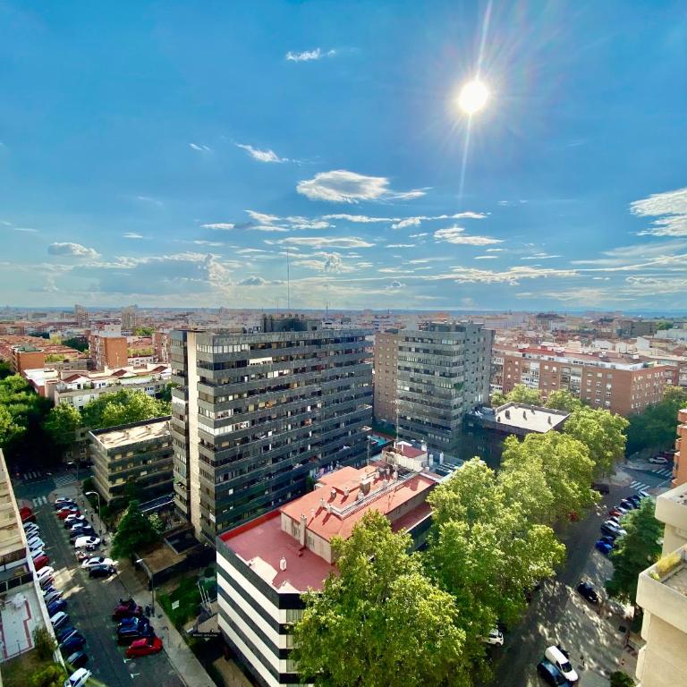 Charming Eurobuilding Skyline Madrid - Deluxe Apartment - 3