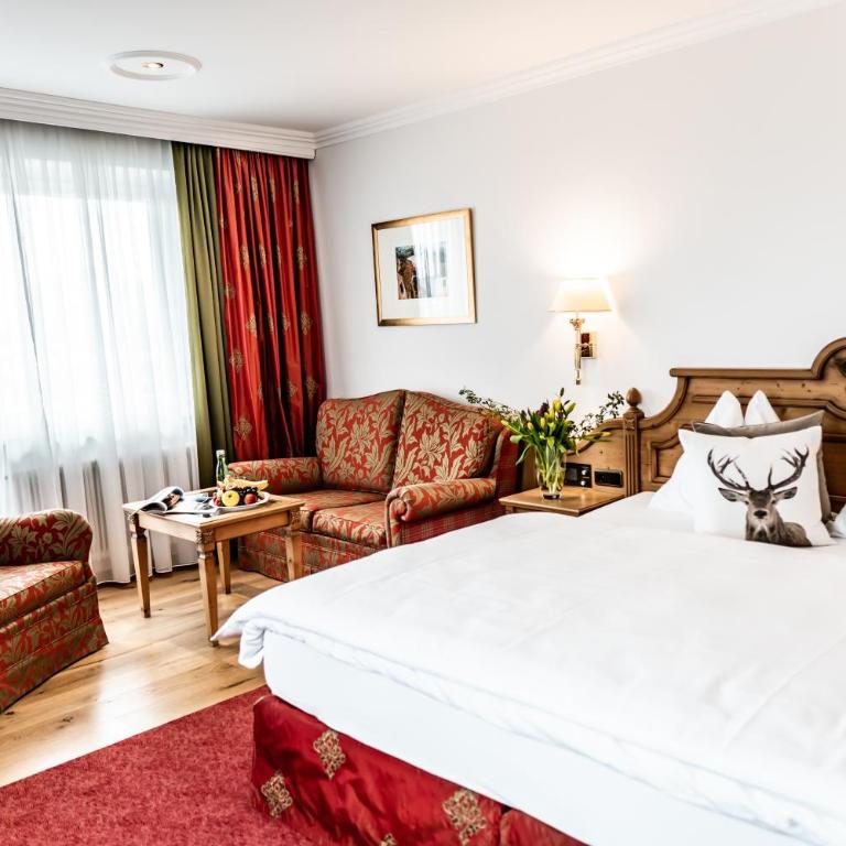 Hotel Hubertushof - Deluxe Doppelzimmer mit Parkplatz- oder Gartenblick - 3