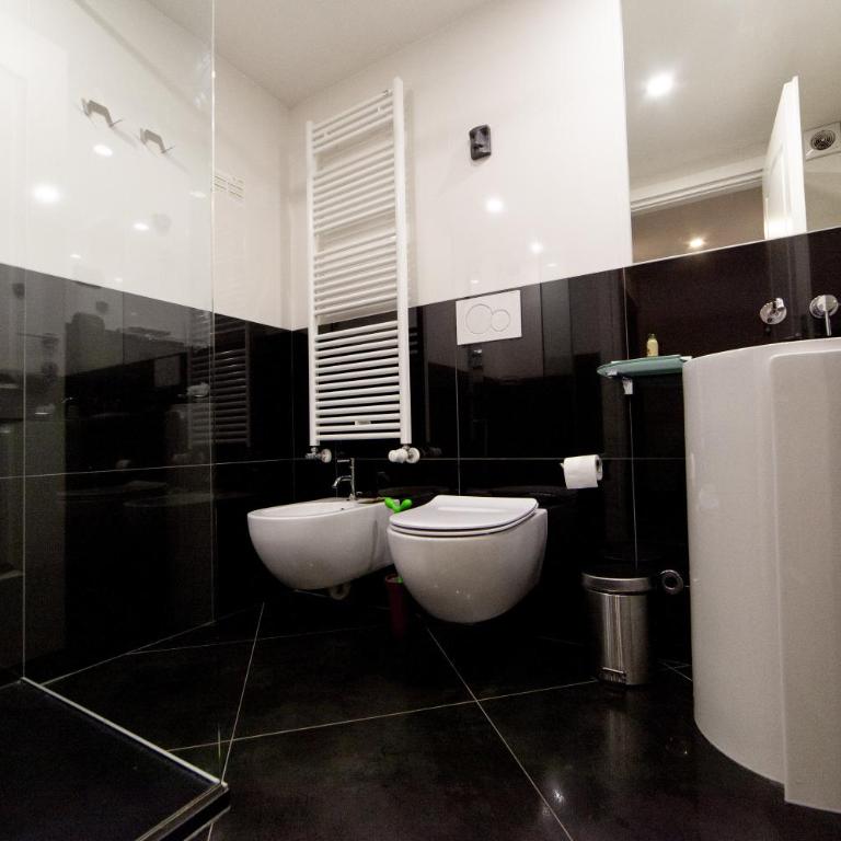 Hotel Al Campanile - Luxury Suites & Apartments - Suite con Vista Lago Parziale - 9