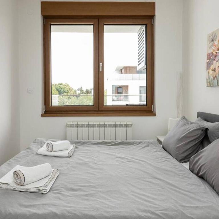 Zemun Luxury - Comfortable, workspace, quiet, free parking, Netflix - One-Bedroom Apartment - 9