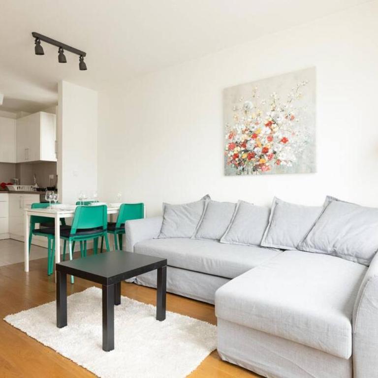 Zemun Luxury - Comfortable, workspace, quiet, free parking, Netflix - One-Bedroom Apartment - 2